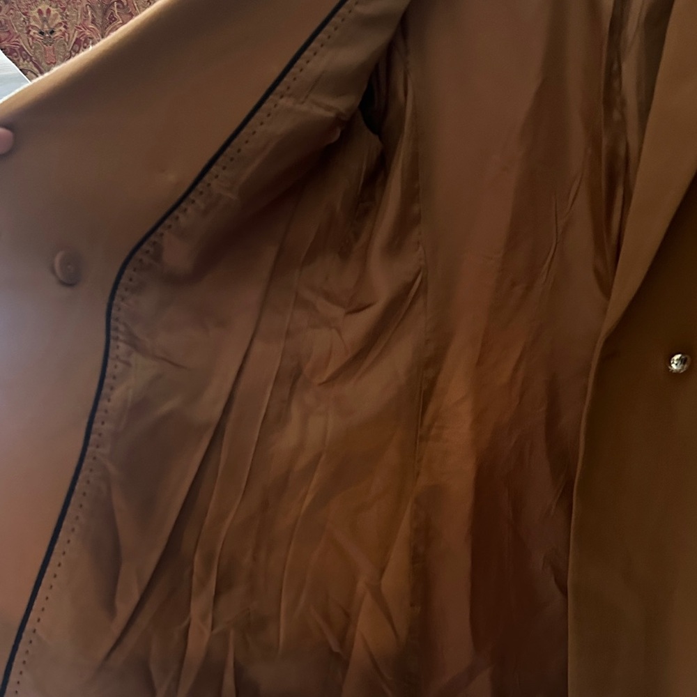 Elie Tahari Gold Blazer - Picture 3 of 7